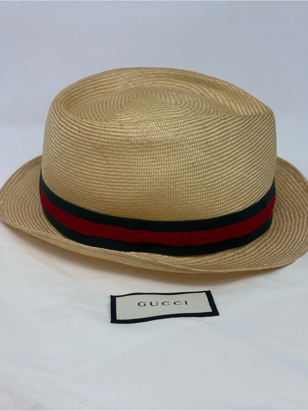 Gucci 100% Authentic  Vintage summer 2010   w/ dust bag  Size Large